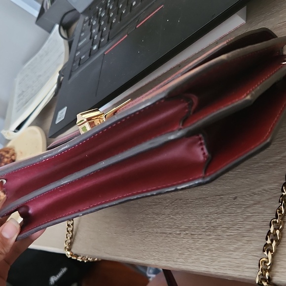 Charles and Keith Accordion Crossbody Bag - Picture 4 of 4